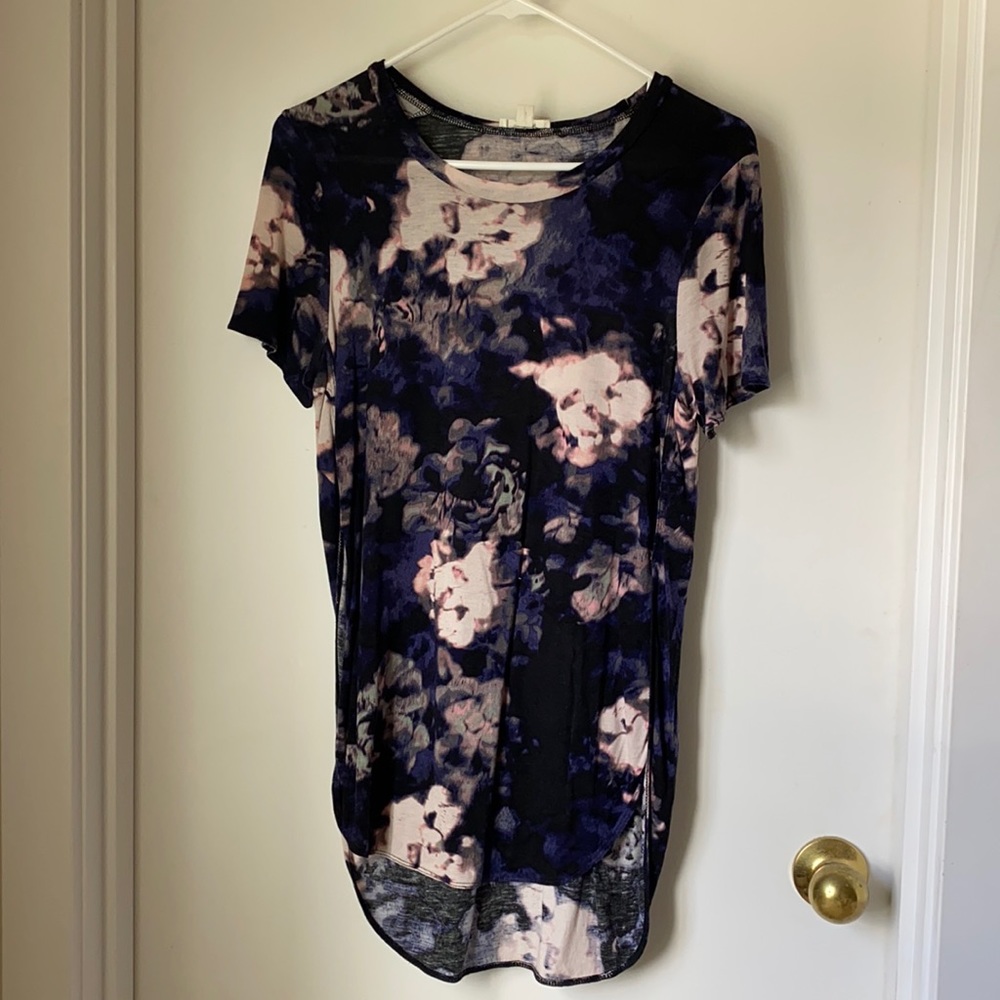 Wilfred Aritzia XS Long Shirt